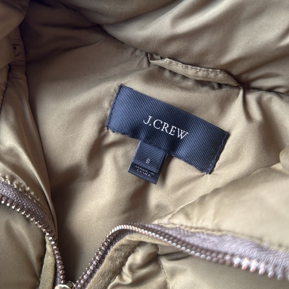 J. Crew Puffer Vest Olive Green Women’s Small - Picture 2 of 3